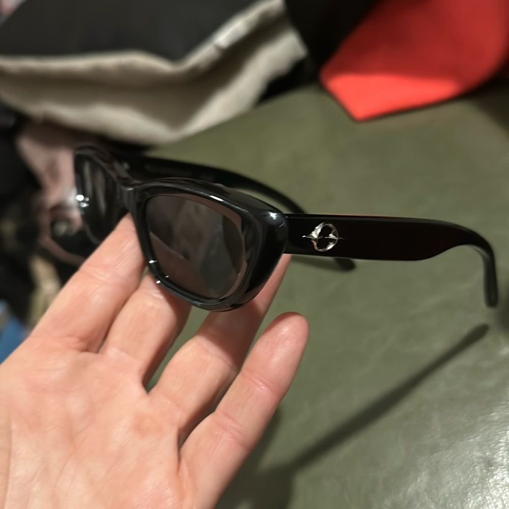 Black cat eye sunglasses